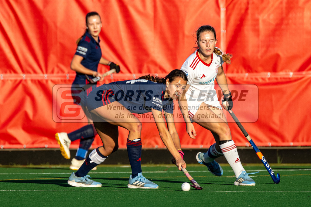 BHC Damen - DHC 3-4 3.11.24 SG-1383 | Hockey,Sport,Fieldhockey,1.Bundesliga,2.Bundesliga,Sportfotografie,Shop,Sportphotography,Feldhockey,Hockeyliga