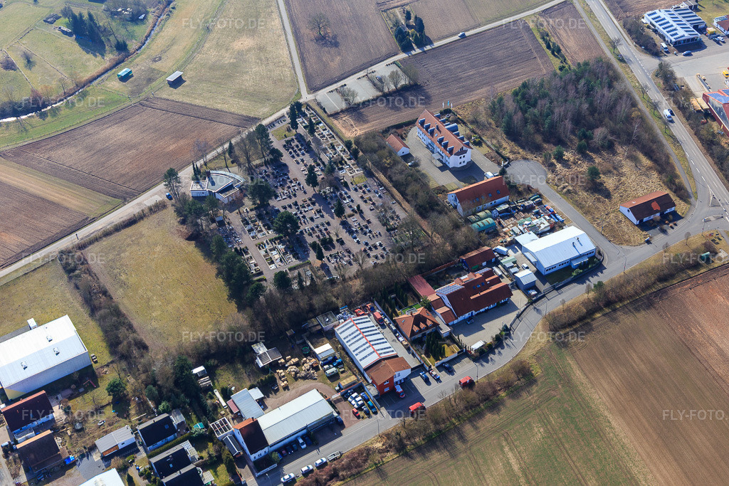 Luftbild: C & U Sturm GmbH, Friedhof Harthausen und Fachhandelsring GmbH in Harthausen im Bundesland Rheinland-Pfalz in Deutschland. Foto: IMG_097110.jpg vom 25.02.2017 durch Werner Riehm/FLY-FOTO.deWWW.STURM-HARTHAUSEN.DE