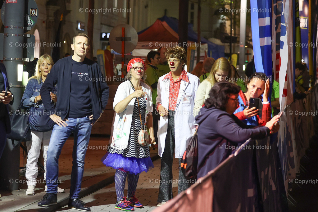 20230928bmmac220652 | Linz, AUSTRIA 26.Sept.23 - Night Run, Image shows 
Photo: Sportmediapics.com/ Manfred Binder