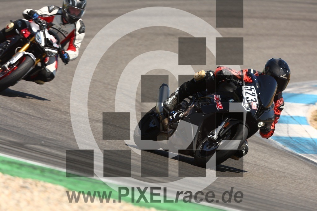 0523-20260725_03218 | Schöne Erinnerungen an spannende Momente - das festzuhalten ist unser Job. PIXELrace.de ist seit 2003 auf den Rennstrecken Europas unterwegs um die Action draußen beim Fahren und die wunderbare Stimmung imm Fahrerlager für euch einzufangen.