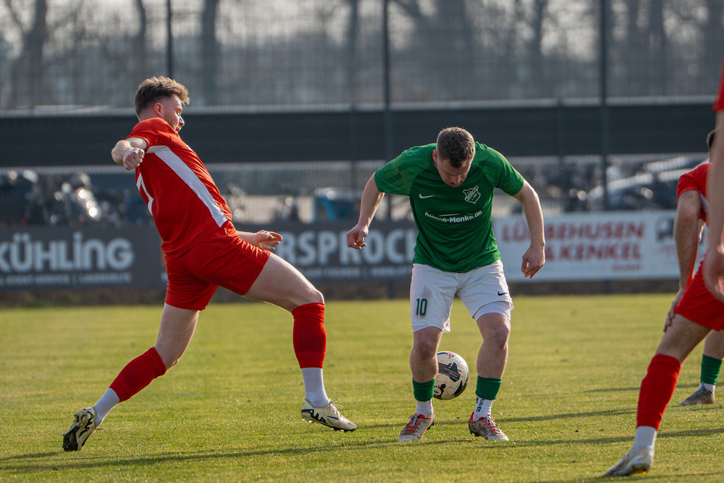Fußball I Herren I Saison 2025-2026 I Bezirksliga Weser-Ems 4 I 22. Spieltag I Vfl Oythe  - SV Bethen I 7036 | jns.sportfotos - Realisiert mit Pictrs.com