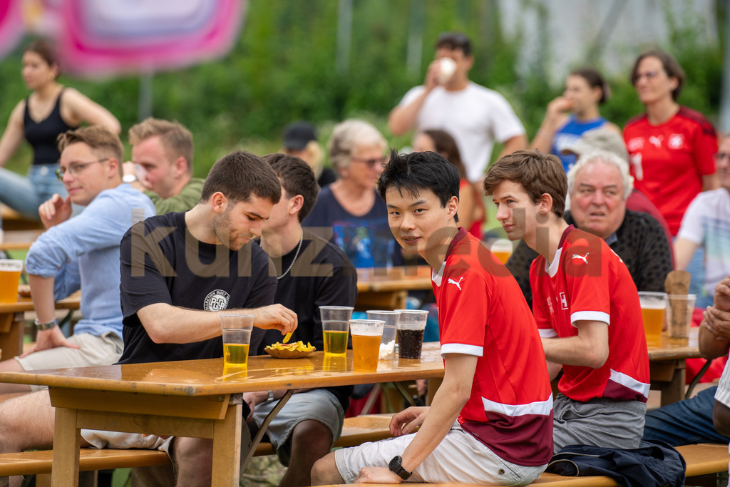 126_Public Viewing Reinach - Achtelfinale Schweiz -Italien EM 2024_kunzmedia.ch | OnlineShop für Bilder kunzmedia.ch