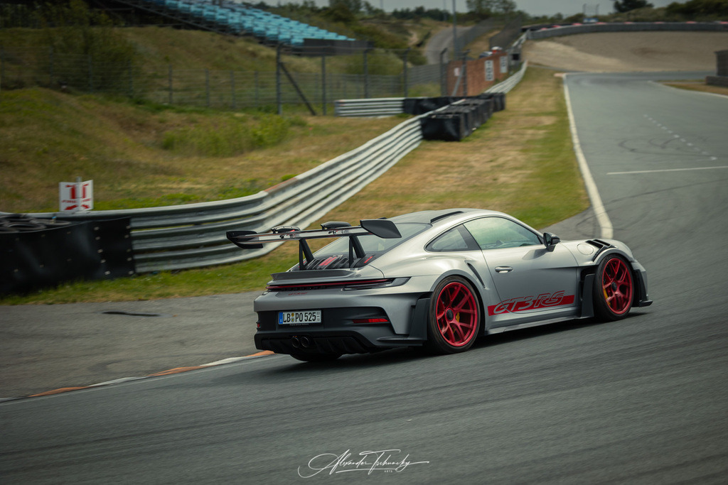 R6AT2143 _Alexander Tschuncky | Entdecken Sie die faszinierende Welt von Alexander Tschuncky Arts: Kreative Fotografie, atemberaubende Automobilkunst und hochwertiger Bilderdruck. Lassen Sie sich inspirieren! - Realisiert mit Pictrs.com