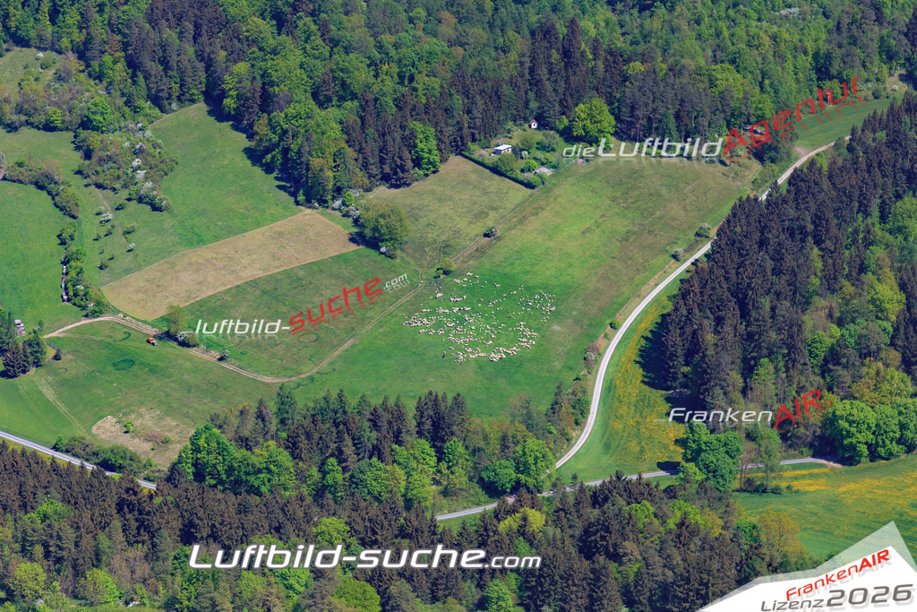 aktuelles Luftbild von  Hildburghausen - Luftaufnahme wurde 2018 von https://frankenair.de mittels Flugzeug (keine Drohne) erstellt.