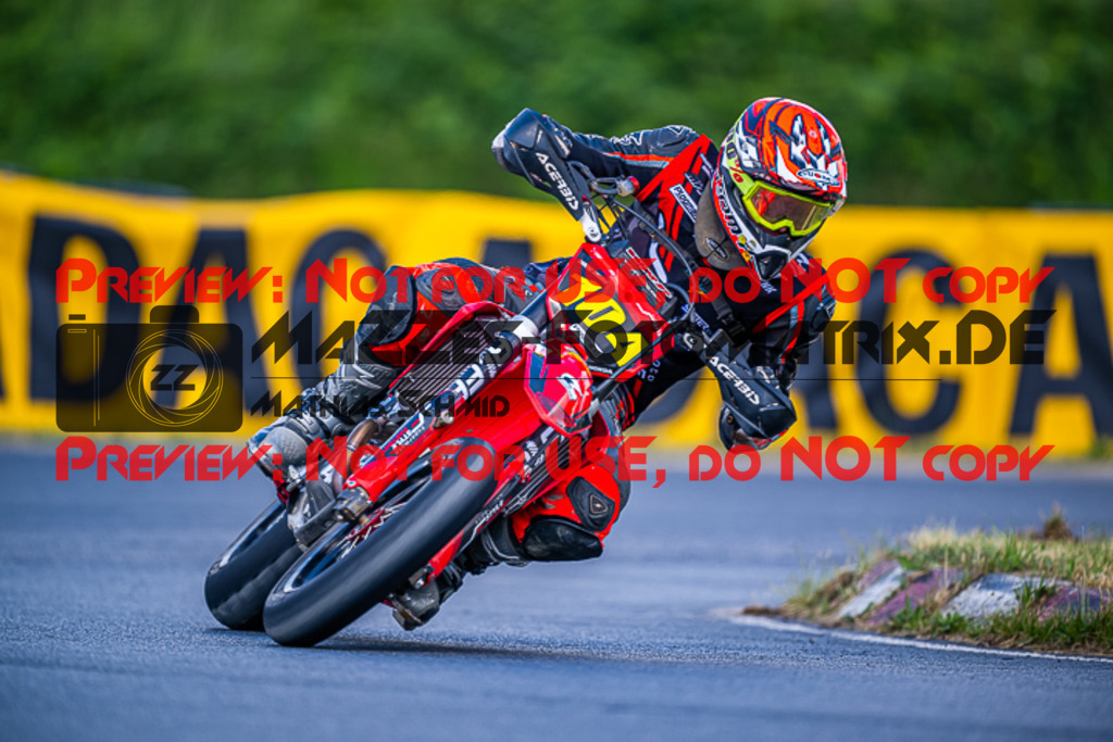 MaZZes_FotoMatrix_220528_2025 | Fotograf Mathias Schmid
Sportfotograf,
Eventfotograf,
Hochzeitsfotograf,
Portraitfotograf