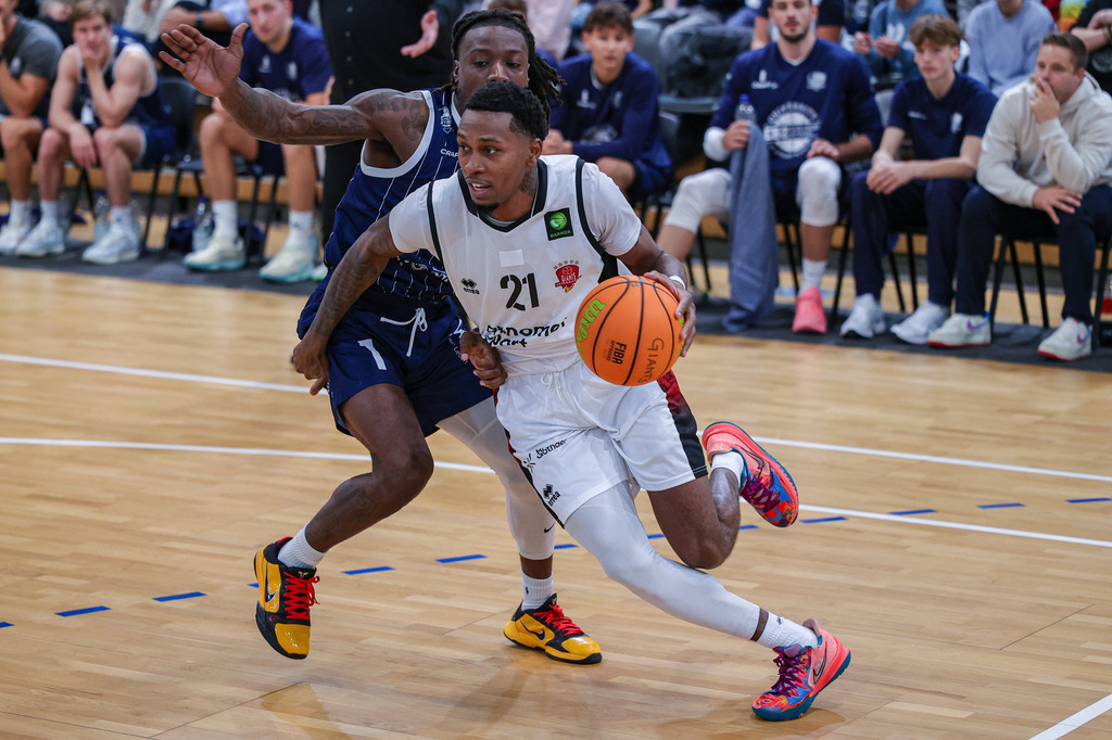BAYER GIANTS vs VfL Sparkassenstars Bochum-43 | Fotos von Basketballspielen aus dem Raum NRW fotografiert von Gero Mueller-Laschet und Daniel Schaefer - Realisiert mit Pictrs.com