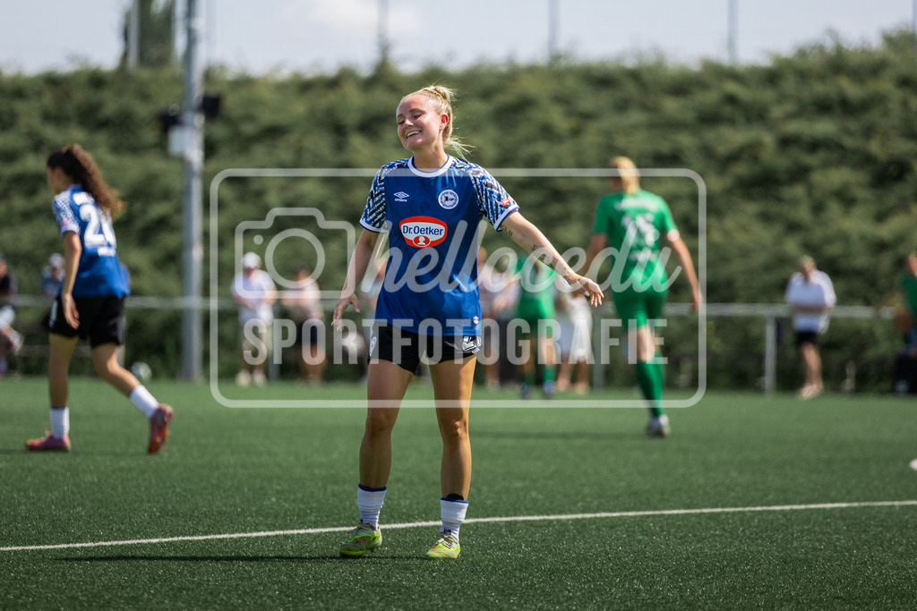 Fußball I Frauen I Freundschaftsspiel I DJK Arminia Ibbenbüren - DSC Arminia Bielefeld I 14810 | Jocelyn Hampel (27, DSC Arminia Bielefeld) - Realisiert mit Pictrs.com