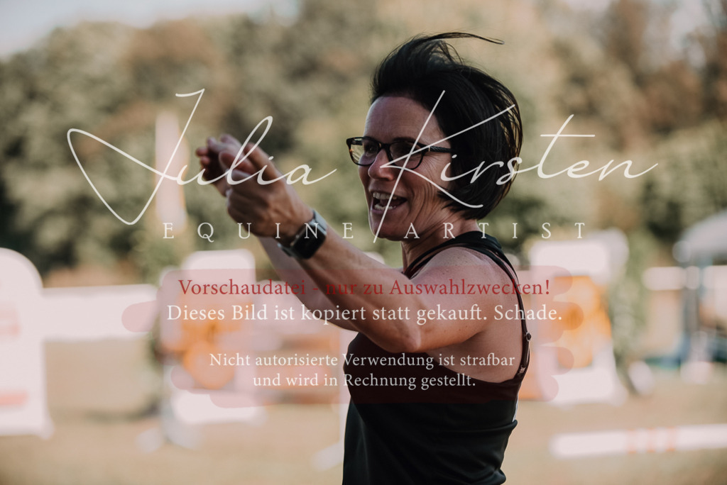 DSC_7873 | Pferde- und Turnierfotografie in Westsachsen. Pferdeportraits, Auftragszeichnungen und intuitive Kunst.