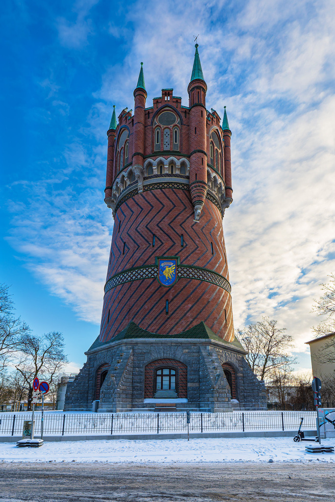 Blick auf den historischen Wasserturm im Winter in der Hansestadt Rostock | Blick auf den historischen Wasserturm im Winter in der Hansestadt Rostock.