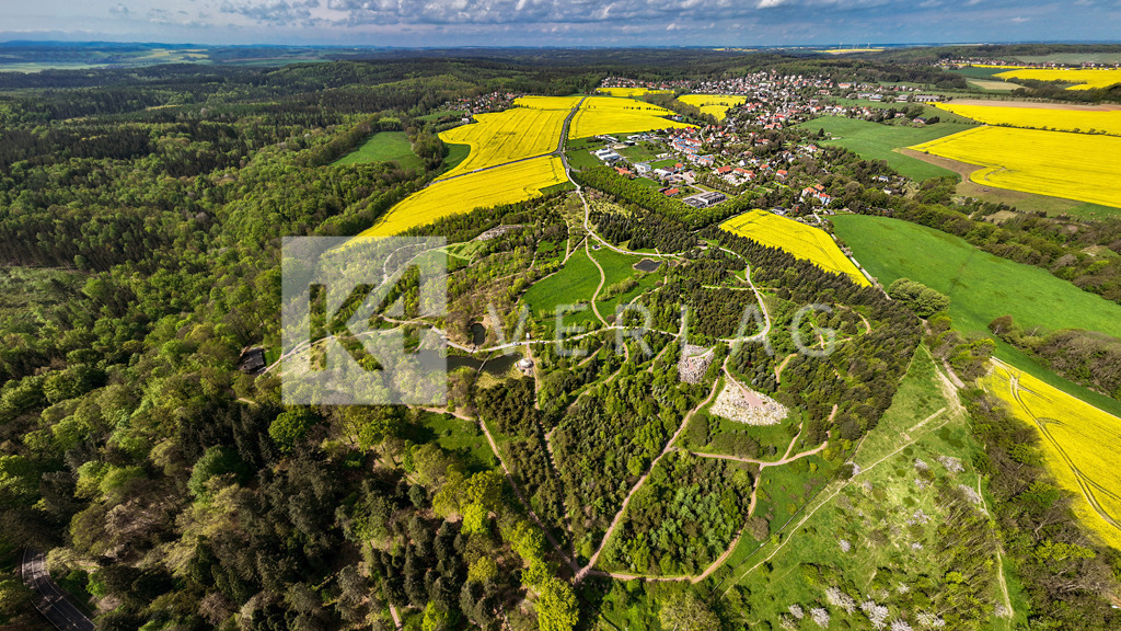 Wandbild-Panorama-Tharandter-Wald-Forstgarten-DJI_0822 | Über dem „neuen“ Forstgarten im Ortsteil Kurort Hartha im Tharandter Wald als Panorama - Realisiert mit Pictrs.com