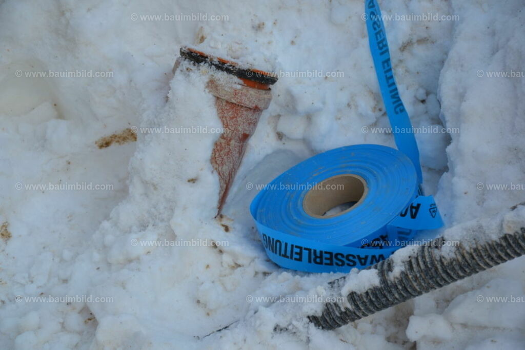 bib-lg02-erdarbeiten-0211 | Nach LV-Leistungsgruppen sortierte Detailfotos über den Bau eines Hauses. Alle Hausbau-Bilder direkt vom Urheber und Autor der Website Haus-Selber-Bauen.com