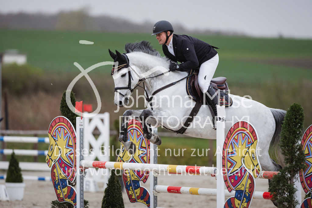 240330_Fruehlingsfest_Stil-M-1025 | Deine schönsten Turniermomente als professionelle Fotos! Entdecke hochwertige Pferdesport-Fotografie im Online-Shop. Jetzt Fotos finden & bestellen!