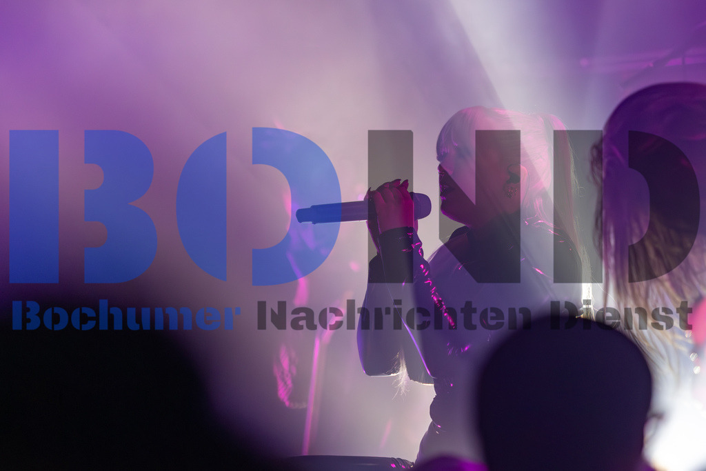 SES_ENIKOL20250501-30 | bond - Realisiert mit Pictrs.com