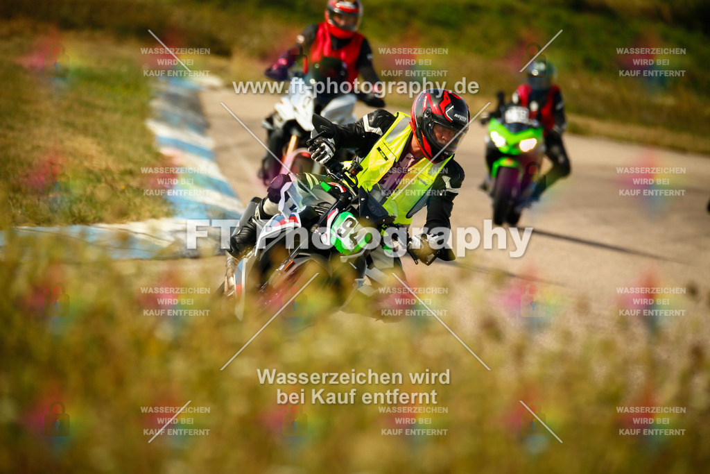 _MOT6548 | Hier findet Ihr Bilder von Touristenfahrten auf der Nürburgring Nordschleife oder von anderen Veranstaltungen die ich besucht habe. Viel Spass beim Durch Schauen 