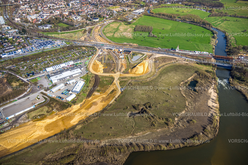 Wesel240310594 | Luftbild, Lippemündungsraum NSG Naturschutzgebiet Lippemündung, Baustelle Südumgehung B58n, B8 Brücke am Lippeschlößchen und Eisenbahnbrücke, Wesel, Nordrhein-Westfalen, Deutschland