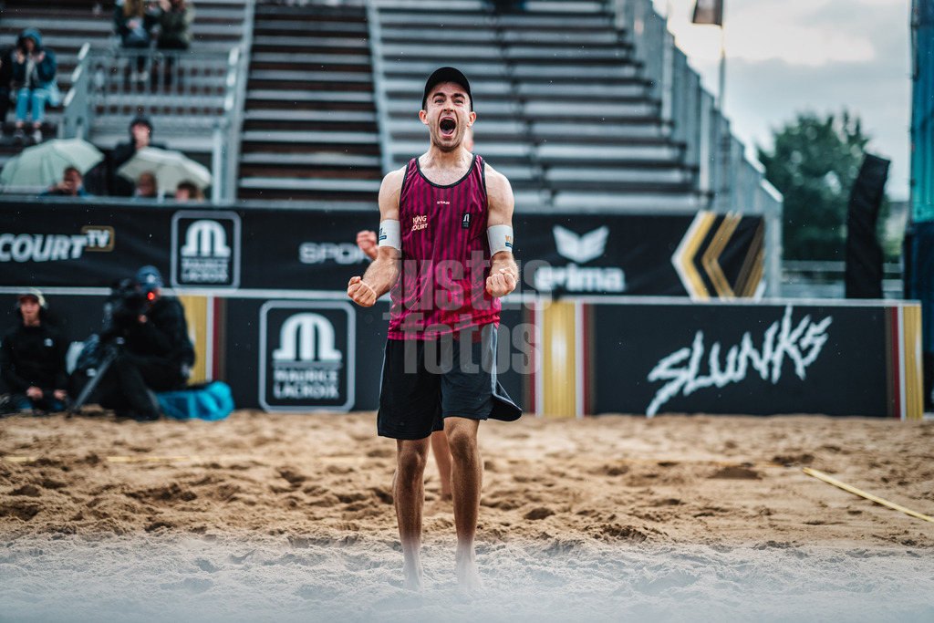 Beachvolleyball | Männer | Queen and King of the Court | Hamburg | 31.05.2024 | Tilo Rietschel jubelt nach dem Spiel