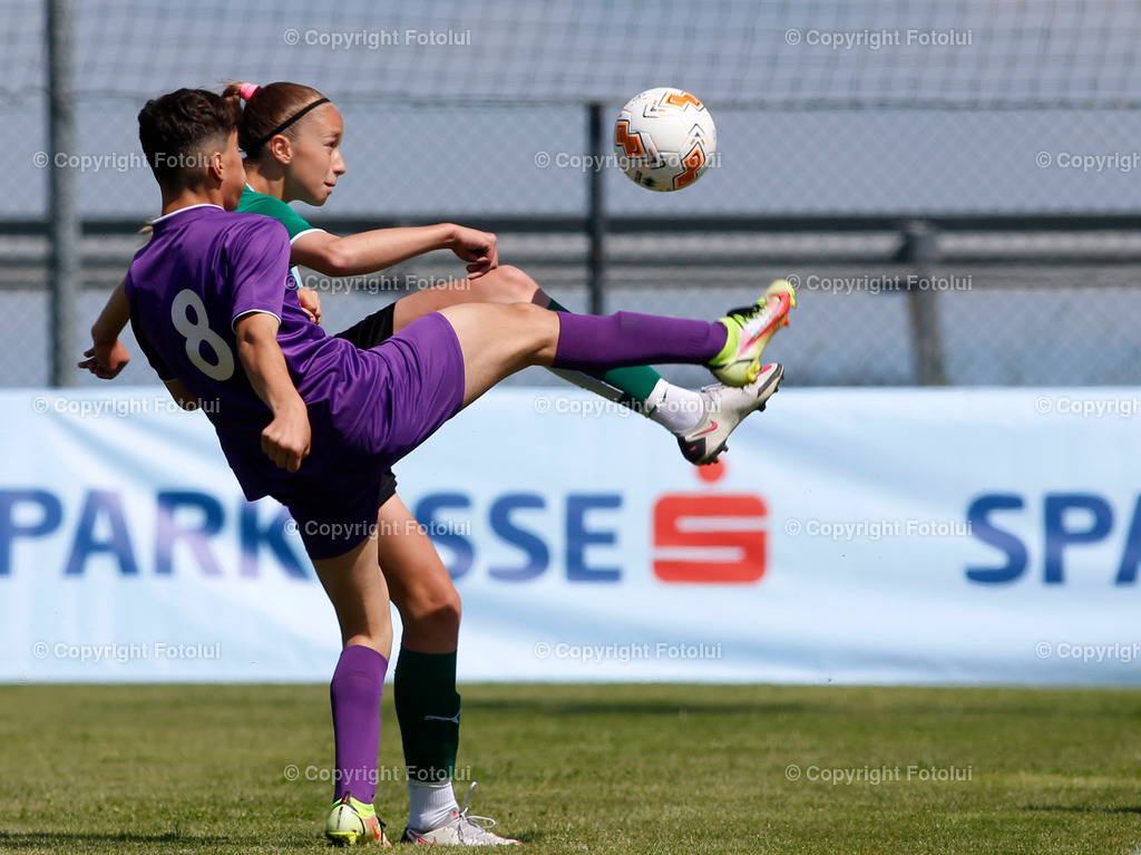 A_LUI_010622_17 | SPORT,FUSSBALL,SPARKASSE SCHUELERLIGA LANDESFINALE 2022 PETTENBACH 01.06.2022 IM BILD: (LINZ VIOLETT) UND (RIED GRUEN) FOTO.FOTOLUI