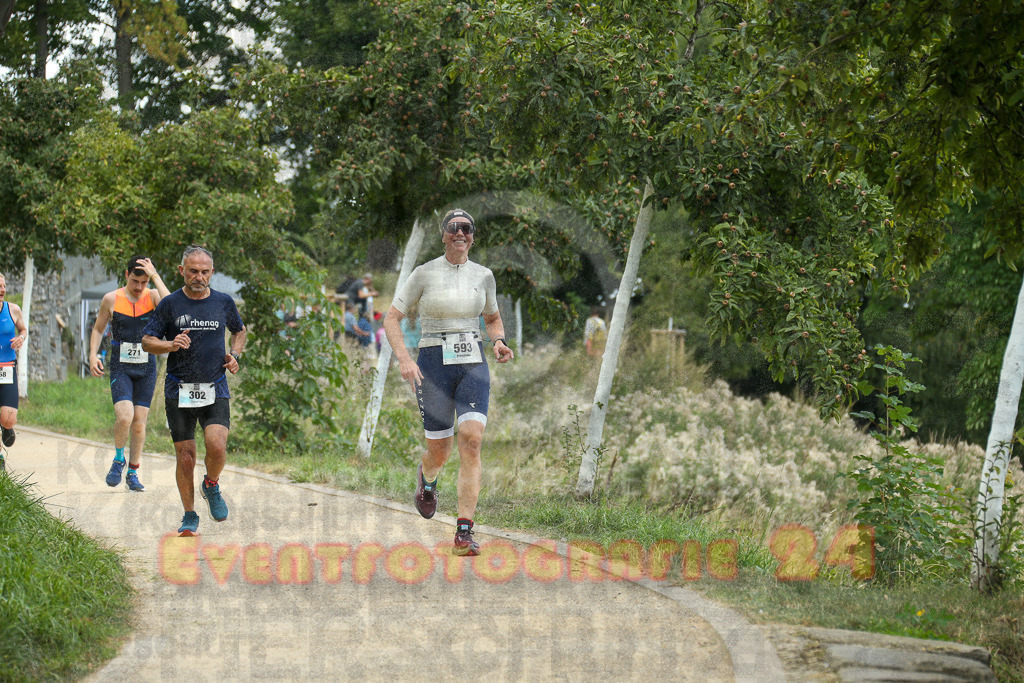 250824_1355_EX1_4297 | Sportfotografie im Rhein-Sieg Kreis, Köln, Bonn, NRW, Rheinland Pfalz, Hessen, etc. Unser Tätigkeitsfeld umfasst den Laufsport vom Volkslauf über den Marathon, Duathlon, Triathon bis zum Ultralauf wie Kölnpfad Ultra oder Schindertrail.