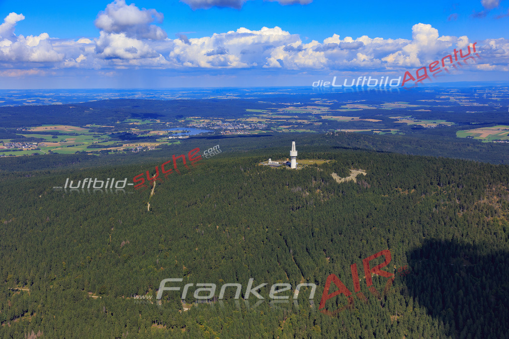 Luftbild von Schneeberg  - Luftaufnahme wurde 2017 von https://frankenair.de mittels Flugzeug (keine Drohne) erstellt - die Geschenkidee