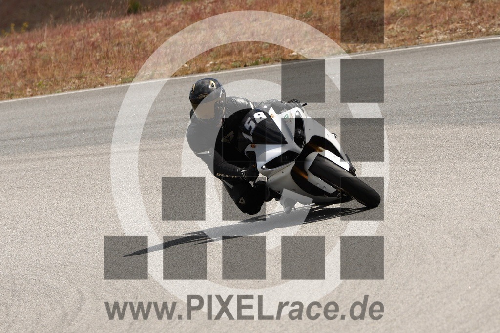 0158-20250529_10962 | Schöne Erinnerungen an spannende Momente - das festzuhalten ist unser Job. PIXELrace.de ist seit 2003 auf den Rennstrecken Europas unterwegs um die Action draußen beim Fahren und die wunderbare Stimmung imm Fahrerlager für euch einzufangen.