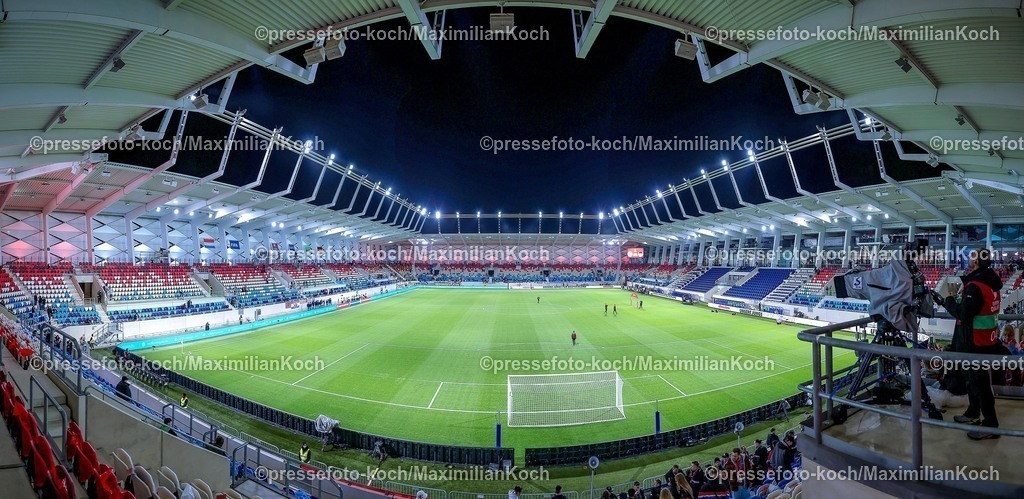 DFB14112501004 | 14.11.2025, Fußball, Länderspiel, WM-Qualifikation Europa, Deutschland - Luxemburg, Stade de Luxembourg (Croix de Gasperich, Luxemburg), 9. Spieltag, Saison 2025 2026: Innenansicht leerss Stadion Spielfeld Übersicht Übersichtsfoto Stadioninnenansicht Regulations prohibit any use of photographs as image sequences and or quasi-video.