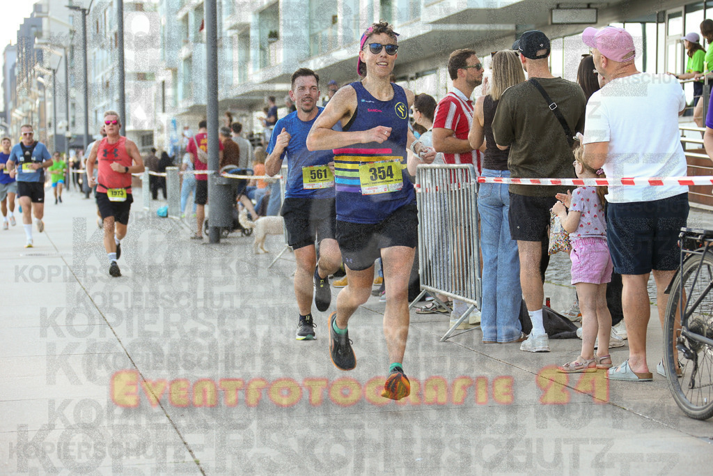 250920_1446_EX1_7460 | Sportfotografie im Rhein-Sieg Kreis, Köln, Bonn, NRW, Rheinland Pfalz, Hessen, etc. Unser Tätigkeitsfeld umfasst den Laufsport vom Volkslauf über den Marathon, Duathlon, Triathon bis zum Ultralauf wie Kölnpfad Ultra oder Schindertrail.