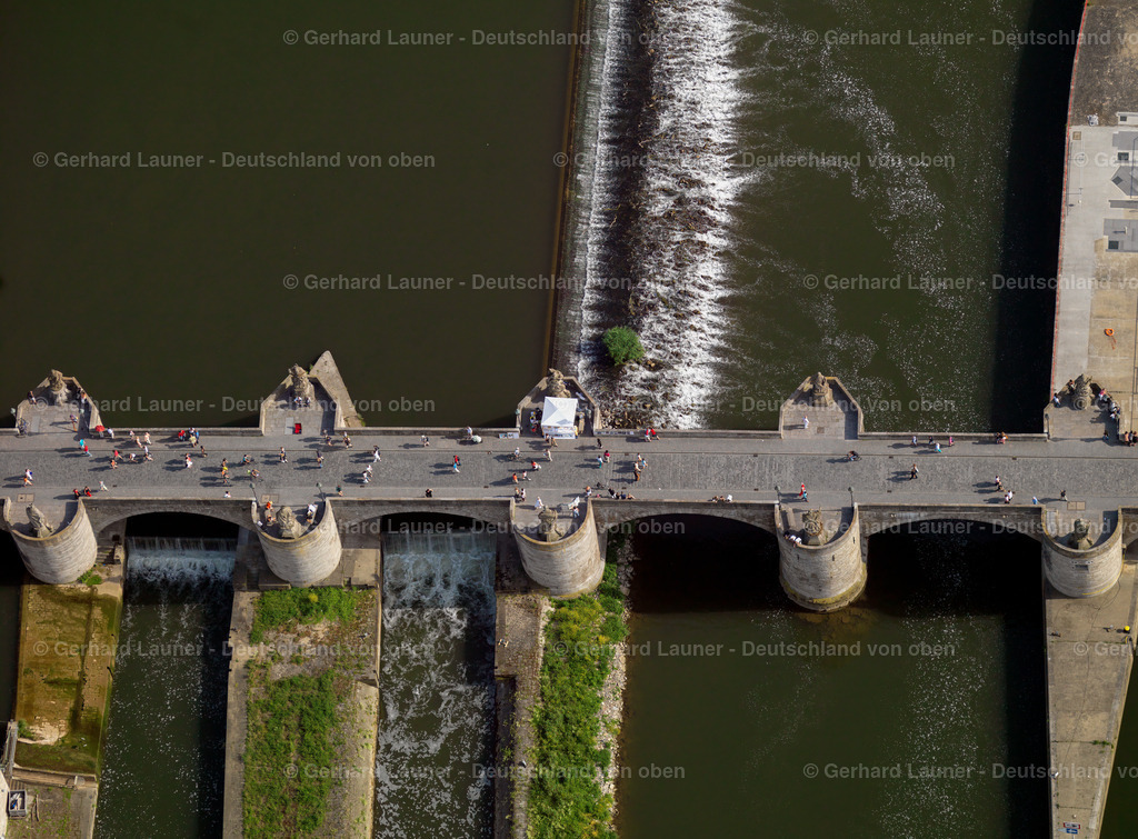 2734144 | Alte Mainbrücke, Würzburg