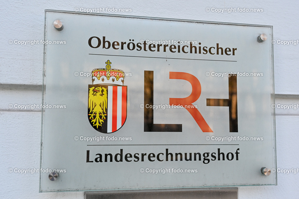 Landesrechnungshof OÖ_ 16.01.2023-2 | 16.01.2023, Linz, AUT, OOE Landesrechnungshof im Bild OOE Landesrechnungshof, Oberoesterreichischer Landesrechnungshof, Schild, Eingang, Gebauede, Haus