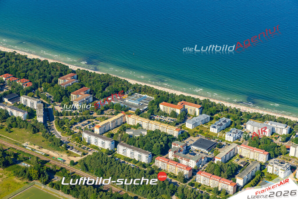 Luftbild der Stadt Binz - Die Luftaufnahme wurde 2025 vom UL-Flugzeug heraus erstellt ( keine Drohne ) - Hochauflösende Luftaufnahme - für professionelle Ausdrucke geeignet. Die Geschenkidee !Hier alle&nbsp;Infos zur Lizenzierung der LuftaufnahmeWir fliegen auch dieses Jahr wieder in Ihre Region um Luftbilder zu erstellen.- Luftbild anfragen