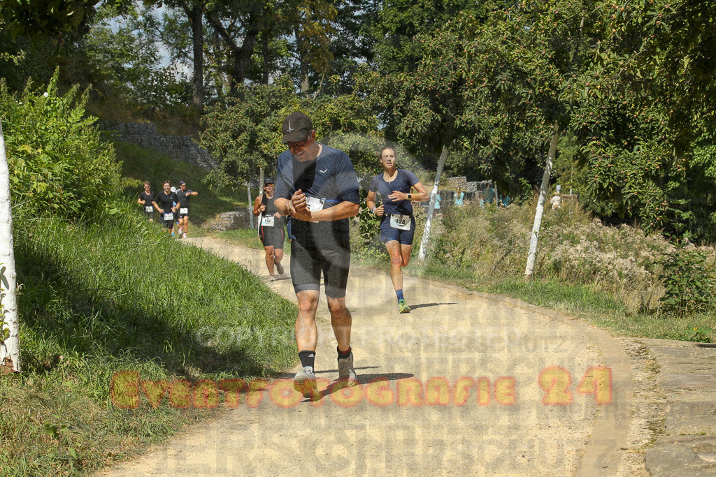 250824_1240_EX1_0114 | Sportfotografie im Rhein-Sieg Kreis, Köln, Bonn, NRW, Rheinland Pfalz, Hessen, etc. Unser Tätigkeitsfeld umfasst den Laufsport vom Volkslauf über den Marathon, Duathlon, Triathon bis zum Ultralauf wie Kölnpfad Ultra oder Schindertrail.