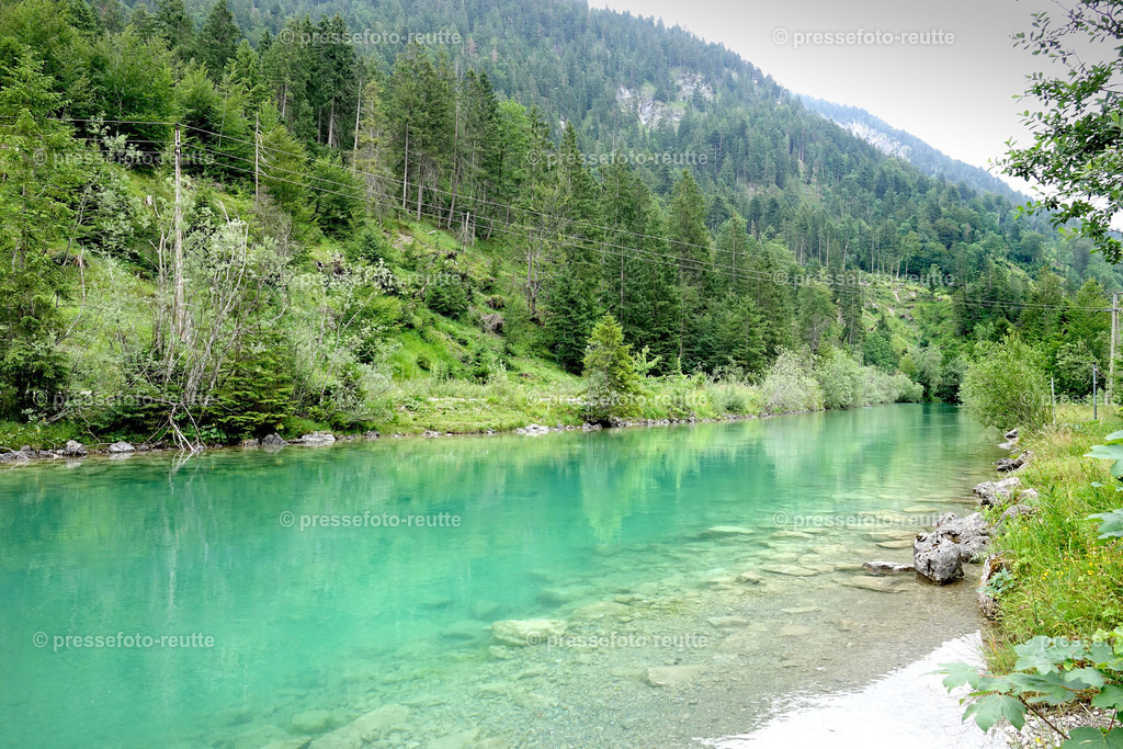 welltvi-2019-Juli09--Stuibenfaelle-Planseeabfluss-Reutte-DSD03365 | Info aus dem Bezirk Reutte/Ausserfern Tirol sowie eine umfangreiche Bilddatenbank über die gesamte Region: Lechtal, Talkessel Reutte, Tannheimertal, Zwischentoren. Lech, Plansee, Zugspitze, Grenztunnel, B179, Fernpassstraße, Verkehr, Lawinen, Tradition, - Realisiert mit Pictrs.com