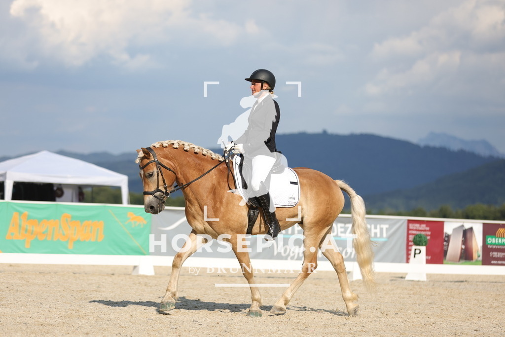 0P6A9983 | Willkommen bei Brunnmayr - Design & Fotografie – Ihrem Spezialisten für Reitturniere und Pferdeveranstaltungen in Oberösterreich, Salzburg und Bayern! Seit über 17 Jahren sind wir leidenschaftlich dabei.