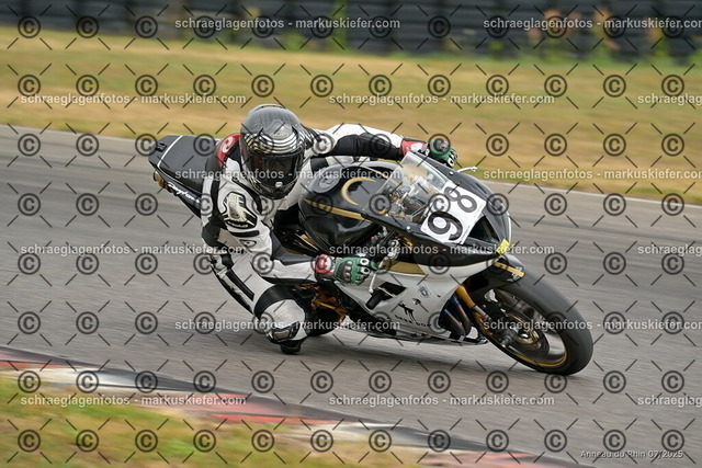 25bt05-0841 | markuskiefer.com - Realisiert mit Pictrs.com