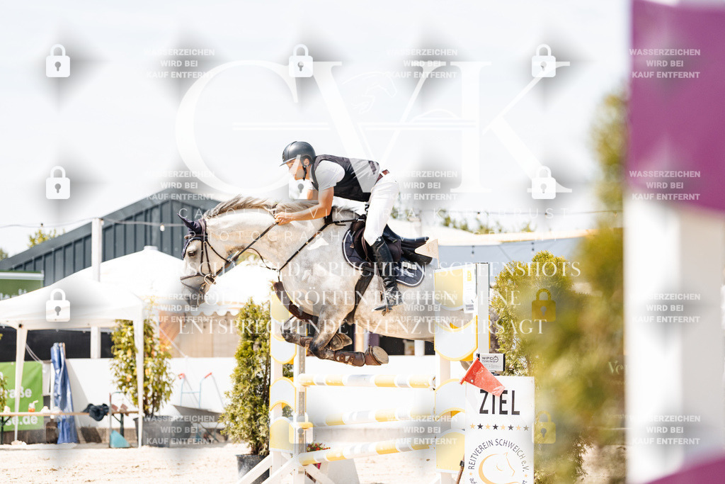 CK907625 | Turnierfotografie Pferdefotografie Trier Rheinland-Pfalz Pferdesport Reitsport Tierfotografie Sportfotografie Pferdevideo Pferdevideografie Equestrianvideography equestrianphotography  - Realisiert mit Pictrs.com