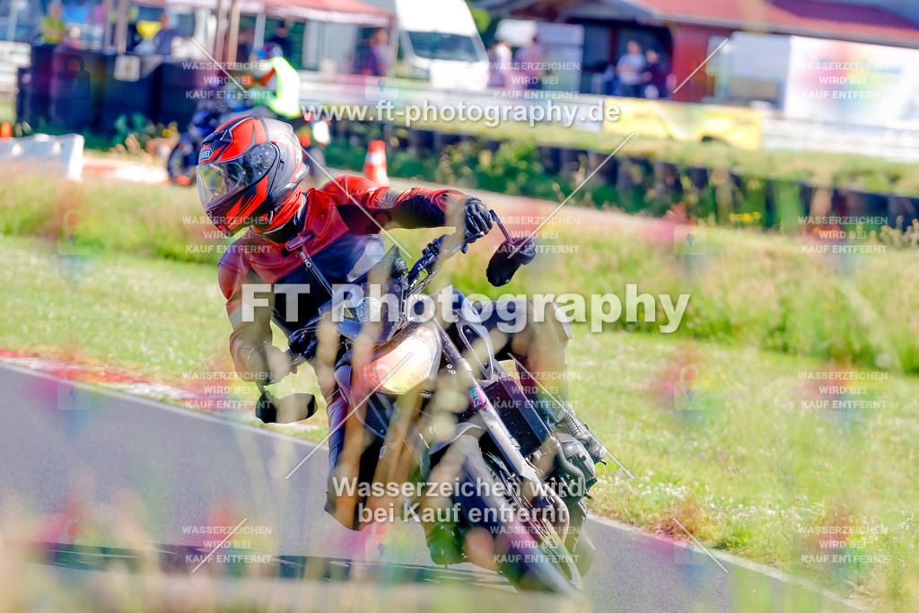 _MOT9008 | Hier findet Ihr Bilder von Touristenfahrten auf der Nürburgring Nordschleife oder von anderen Veranstaltungen die ich besucht habe. Viel Spass beim Durch Schauen 