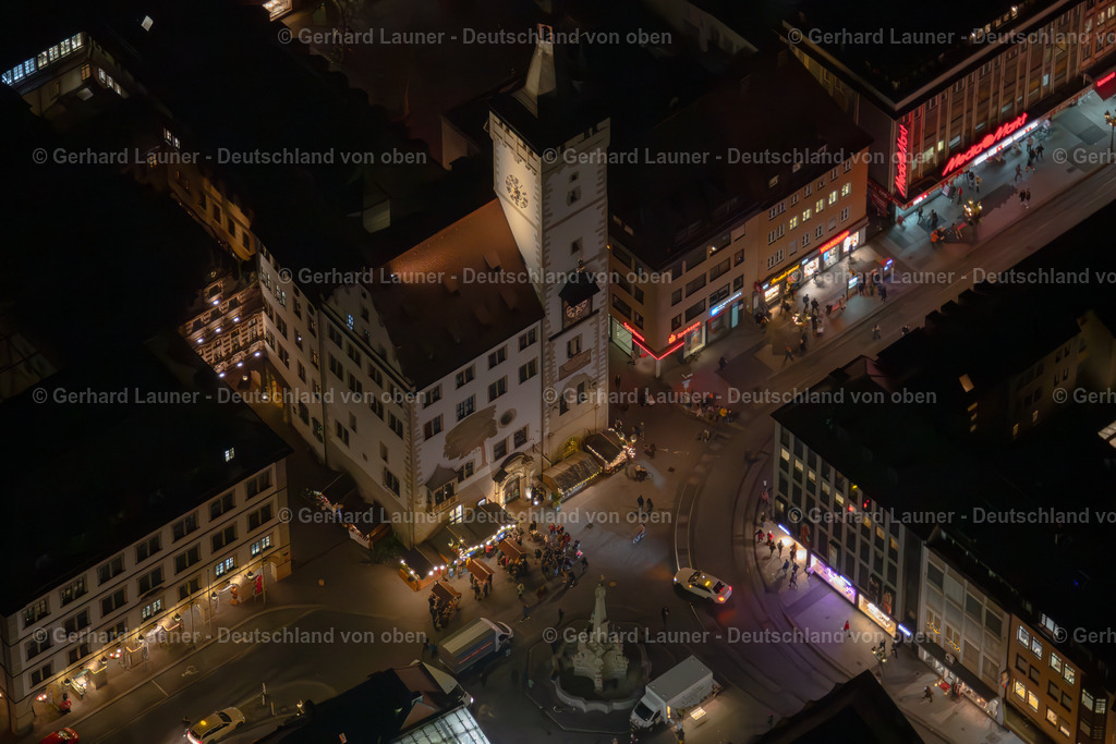 3906065 | Rathaus bei Nacht