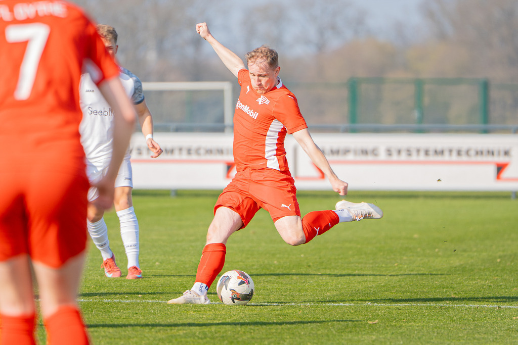 Fußball I Herren I Saison 2025-2026 I Bezirksliga Weser-Ems 4 I 24. Spieltag I VFL Oythe - SV Thüle I 220024.03.2026 | jns.sportfotos - Realisiert mit Pictrs.com