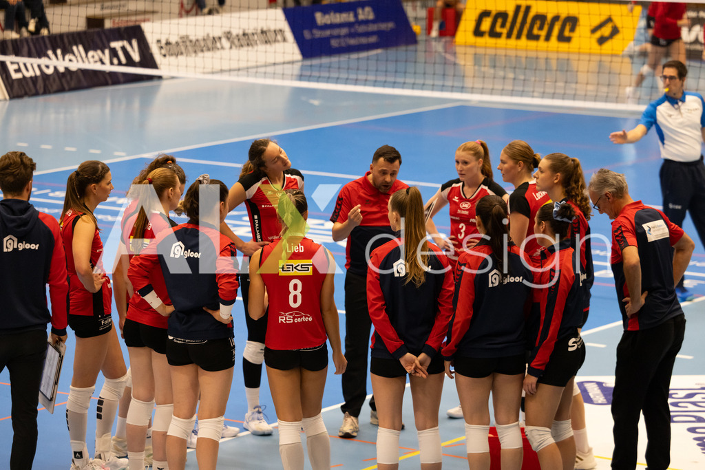 Volleyball I Frauen I Saison 2025-2026 I CEV Volleyball Challenge Cup 2026 | Women I 16th Finals I VC Kanti Schaffhausen - TJ Ostrava I 03.12.2025 | Hochwertige Sportfotos kaufen & lizenzieren für Medien, Vereine, Agenturen & Sportler:innen. Entdecke professionelle Sportfotografie im Bildshop von Alexander Franzen. - Realisiert mit Pictrs.com