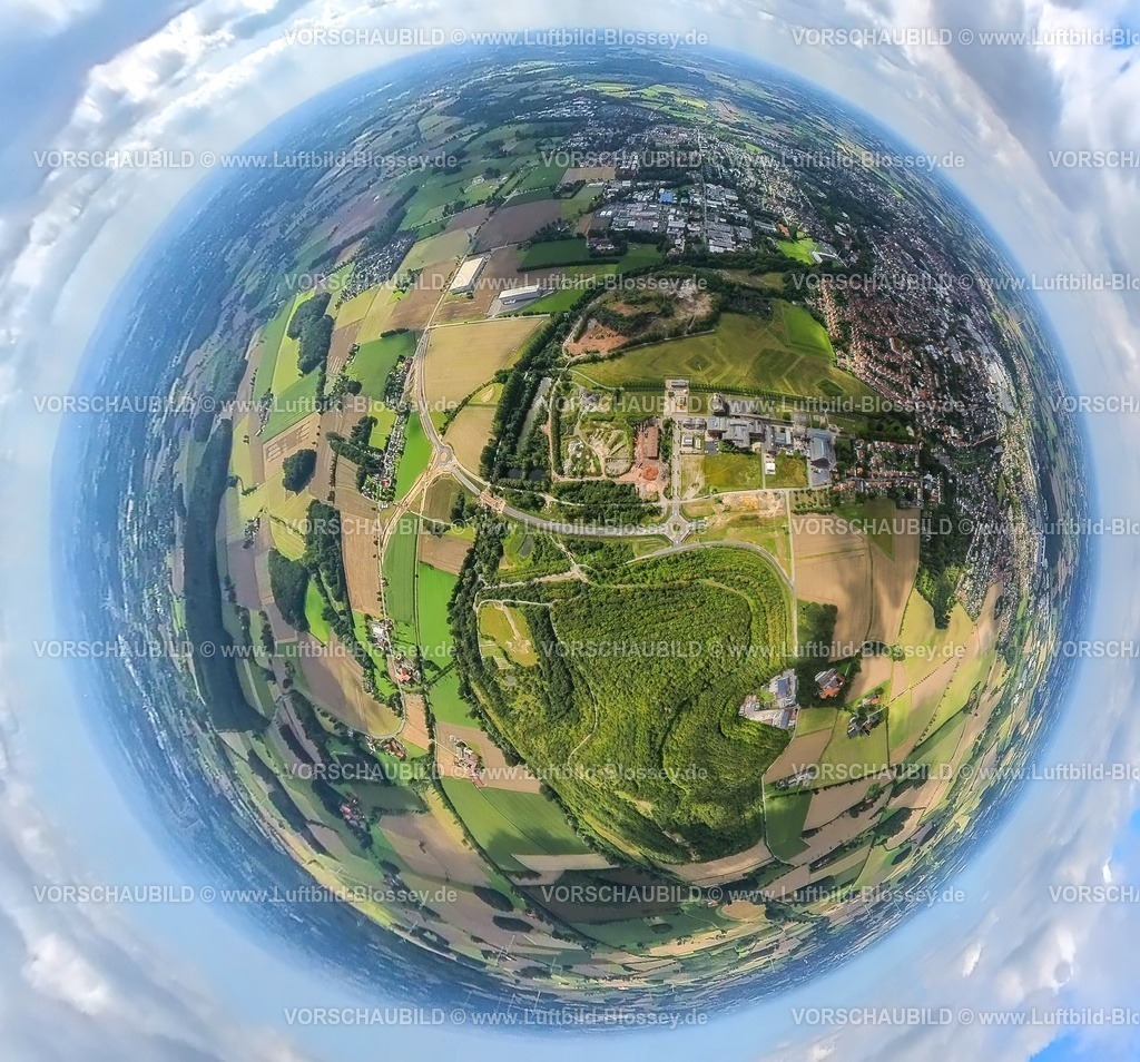 Ahlen230890082 Zeche Ahlen | Luftbild, Gewerbegebiet Zeche Westfalen, Halde Zeche Westfalen, Wiesen und Felder, Erdkugel, Fisheye Aufnahme, Fischaugen Aufnahme, 360 Grad Aufnahme, tiny world, Ahlen, Ruhrgebiet, Nordrhein-Westfalen, Deutschland