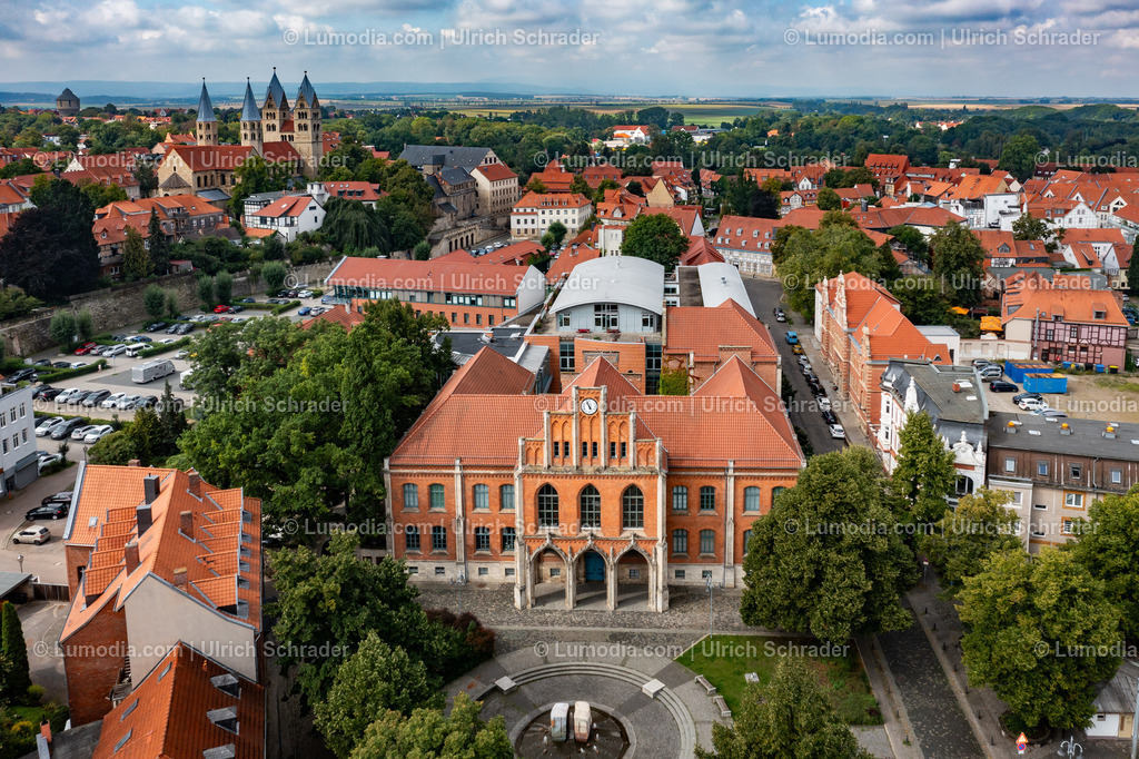 10049-51710 - Gymnasium Martineum Halberstadt | Stockfoto und Bilderpool mit Bildmaterial aus Deutschland, dem Harz, Halberstadt, Quedlinburg, Wernigerode und weltweit. Qualitativ hochwertige und professionelle Fotos anschauen und kaufen. - Realisiert mit Pictrs.com