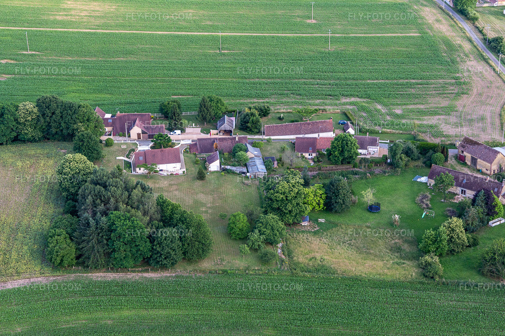Aerial view: Les Ricosseries in Coudrecieux in the state Sarthe, France.Photo: IMG_132408.jpg taken on 06/14/2022 by Werner Riehm/FLY-FOTO.comResolution of the original: 5055 x 3370 px
