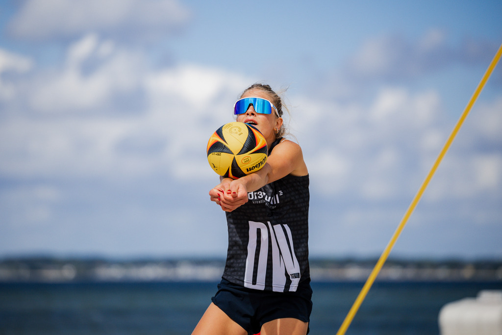 Beachvolleyball I Saison 2026 I Deutsche Meisterschaft U19 I 1. Tag | Jasper Lorenz Fotografie - Realisiert mit Pictrs.com