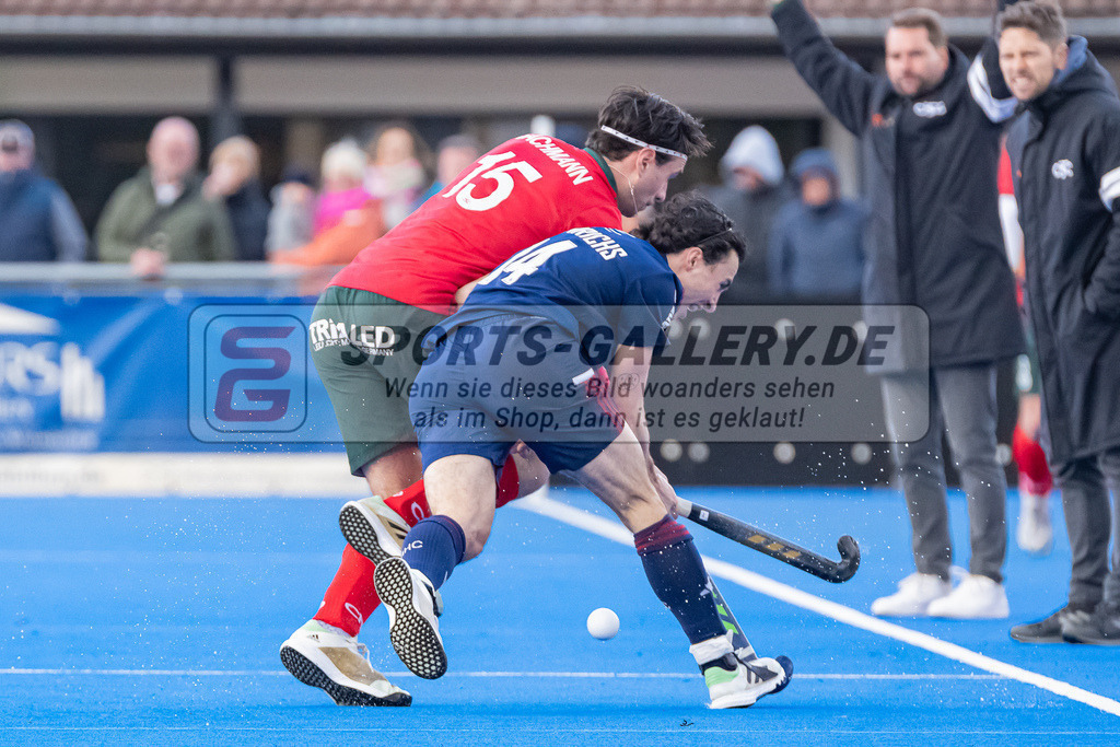 HK_20240323_109976-2 | 1. Bundesliga Hockey Herren Crefelder HTC - Mannheimer HC am 23.3.2024 Crefelder HTC  Hüttenallee, Krefeld , Bachmann Lucas Maximilian ( Crefelder HTC #15 ) , Teo Hinrichs ( Mannheimer HC #14 )