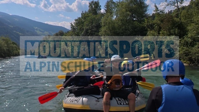 DJI_20260723104551_0113_D | Bestelle die Bilder deines Berg- oder Wasser-Abenteuers mit Mountain Sports bequem von zu Hause aus direkt über unseren Online Fotoshop von pictrs.com. - Realisiert mit Pictrs.com