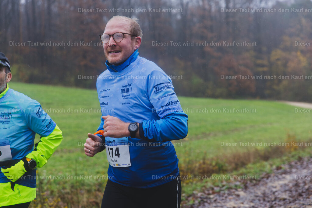 cineathletes-huegelland-2025-11-09-10-22-35-1 | Sportfotografie rund um Obstacle Course Racing und Trail Run - Realisiert mit Pictrs.com