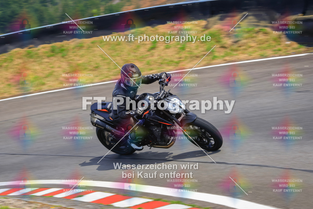 _DSK2656 | Hier findet Ihr Bilder von Touristenfahrten auf der Nürburgring Nordschleife oder von anderen Veranstaltungen die ich besucht habe. Viel Spass beim Durch Schauen 