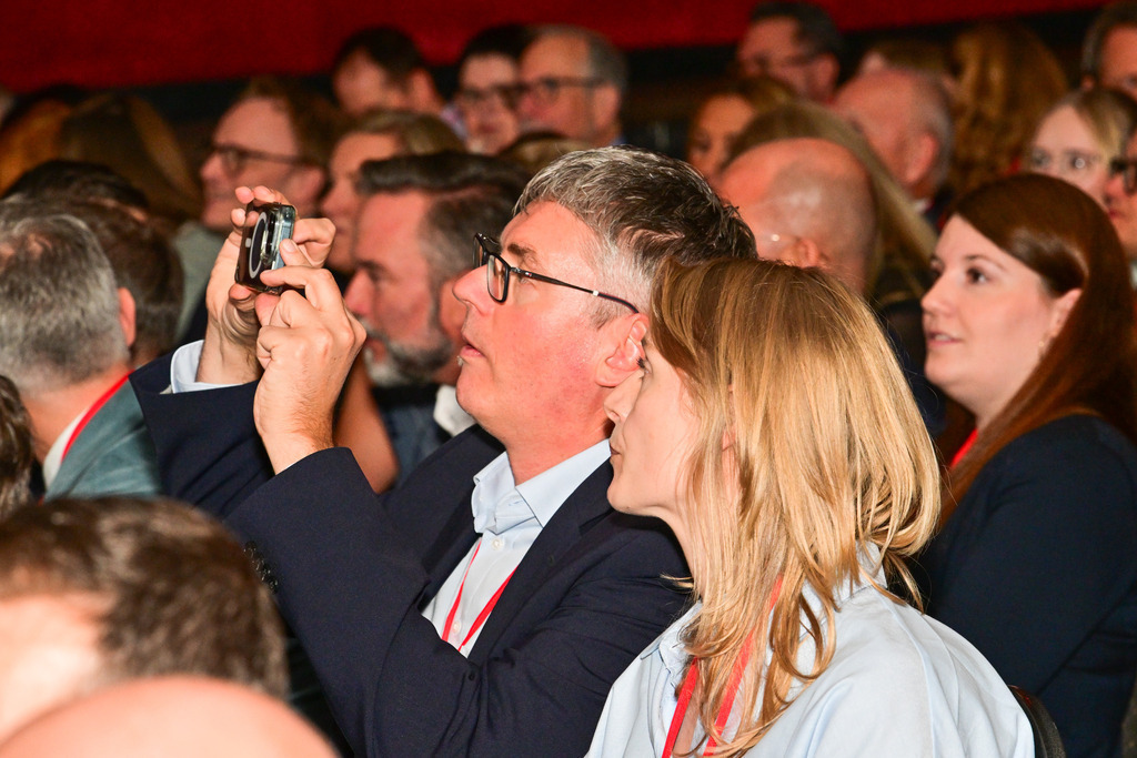 0096Media_V_Award_2025_Foto_Stefan_Wernz | Fotograf Köln - Realisiert mit Pictrs.com