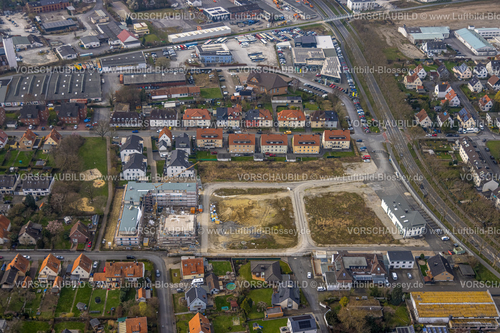 Soest240307556 | Luftbild, Baustelle Wohn-Neubaugebiet Platanen-Viertel, Brachfläche zwischen Briloner Straße, Rigaring und Geseker Straße, ehemaliges Coca-Cola Gelände, Soest, Soester Börde, Nordrhein-Westfalen, Deutschland