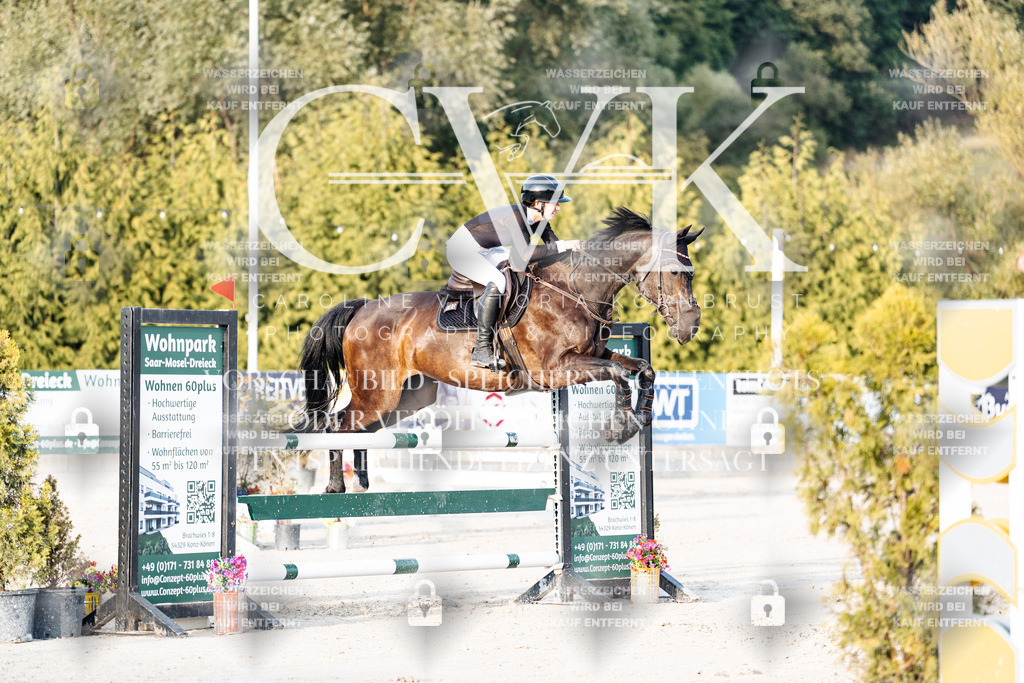 CK900935 | Turnierfotografie Pferdefotografie Trier Rheinland-Pfalz Pferdesport Reitsport Tierfotografie Sportfotografie Pferdevideo Pferdevideografie Equestrianvideography equestrianphotography  - Realisiert mit Pictrs.com