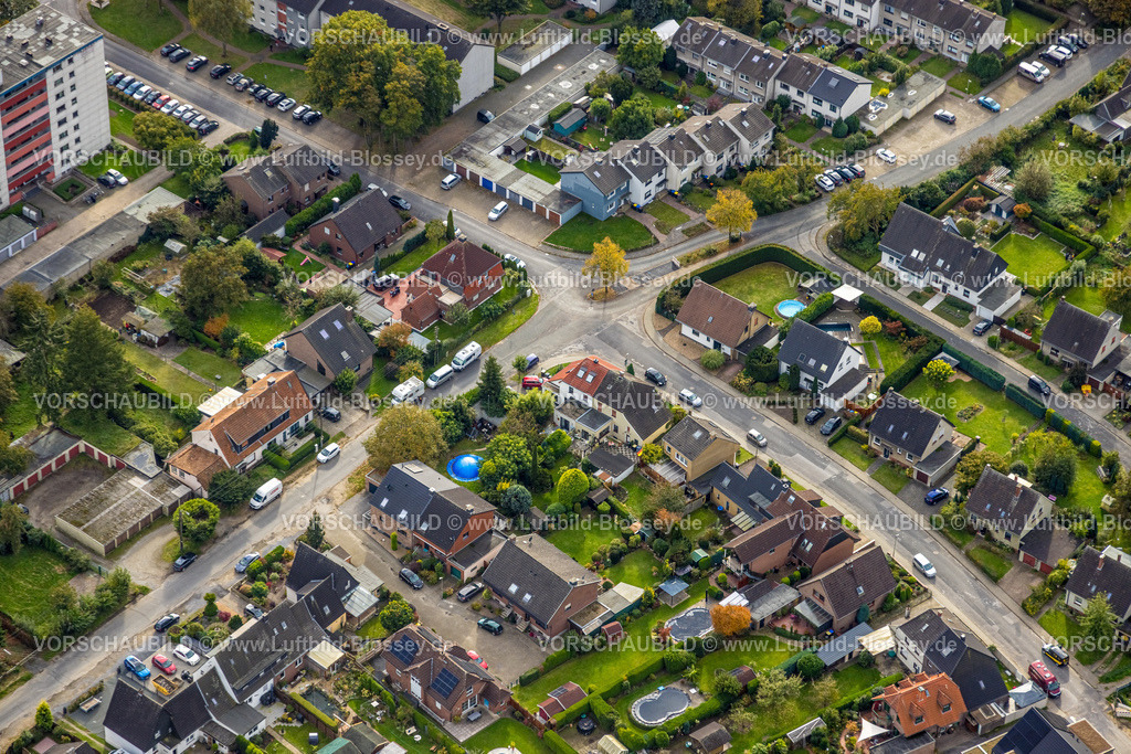 Voerde241009868 | Luftbild, Straßenverkehr und Straßenkreuzung Nordstraße und Am Dreieck Wohngebiet, Friedrichsfeld, Voerde, Niederrhein, Nordrhein-Westfalen, Deutschland